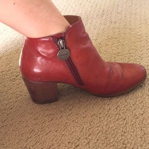 Geox Cherry Brown Leather Ankle Booties